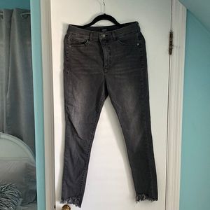 Express high rise stretchy skinny jean. Size 8 regular